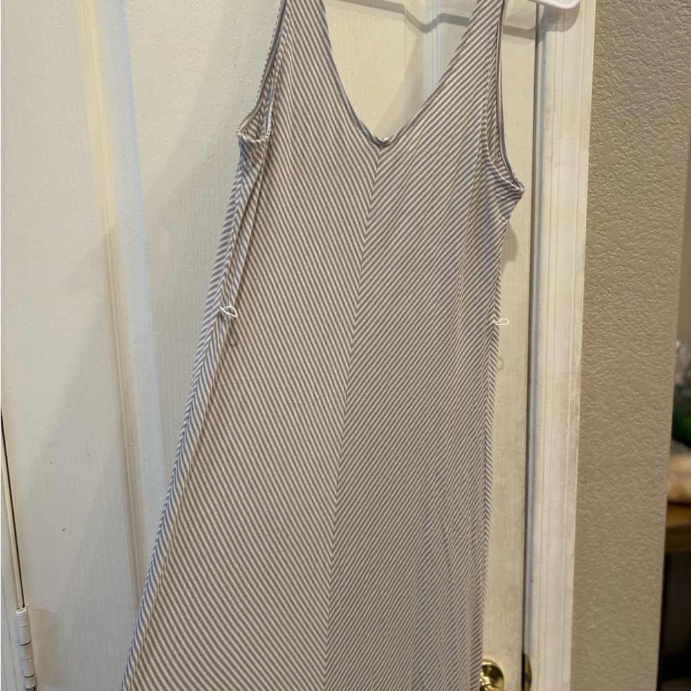 Liz Lange Maternity Dress, Medium